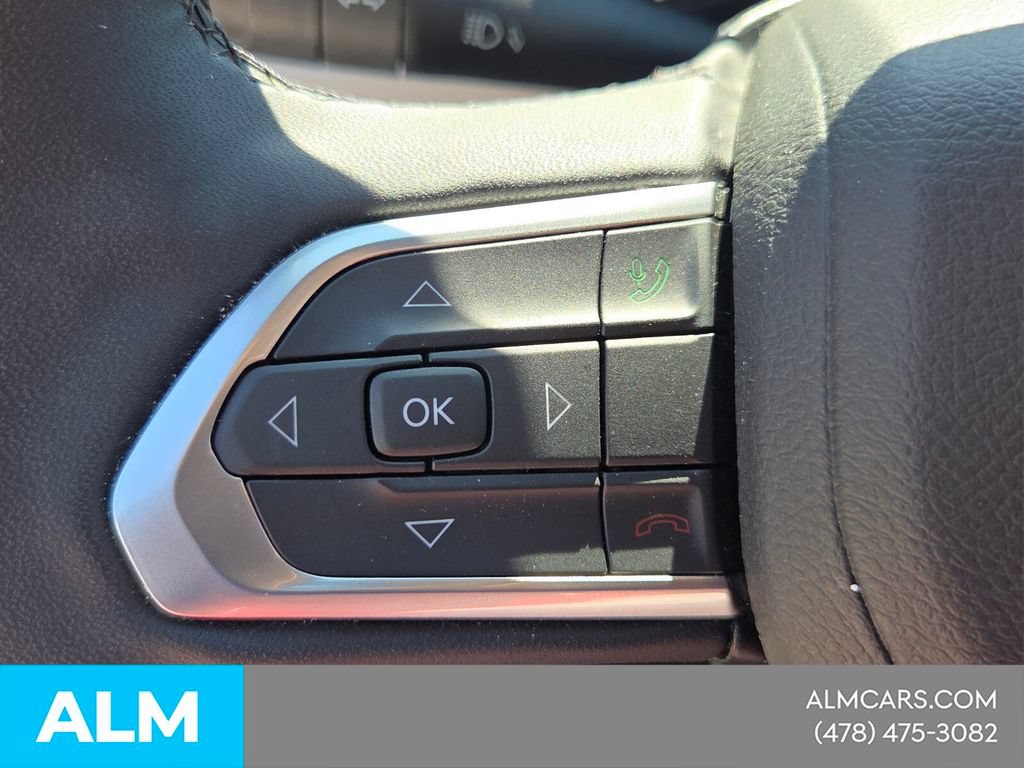 Used 2025 Jeep Compass Limited AWD/4WD image 25