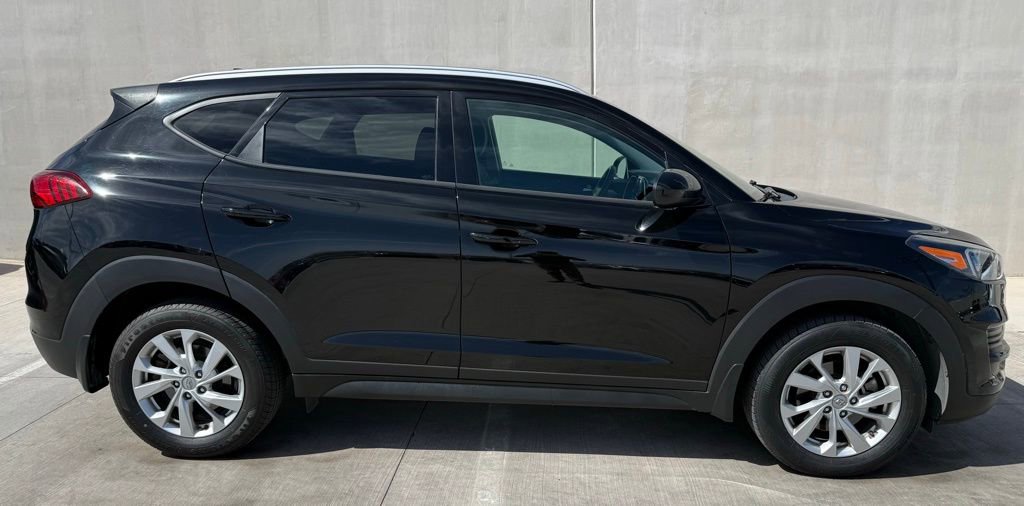 Used 2021 Hyundai Tucson Value FWD image 2