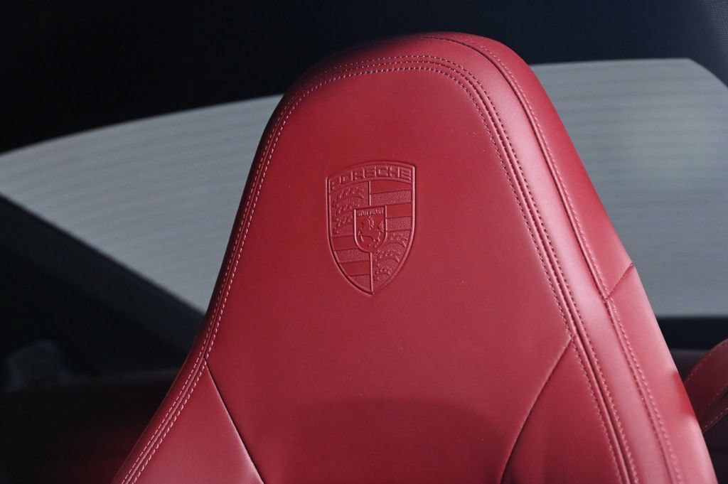 Certified 2022 Porsche 911 Carrera RWD image 21