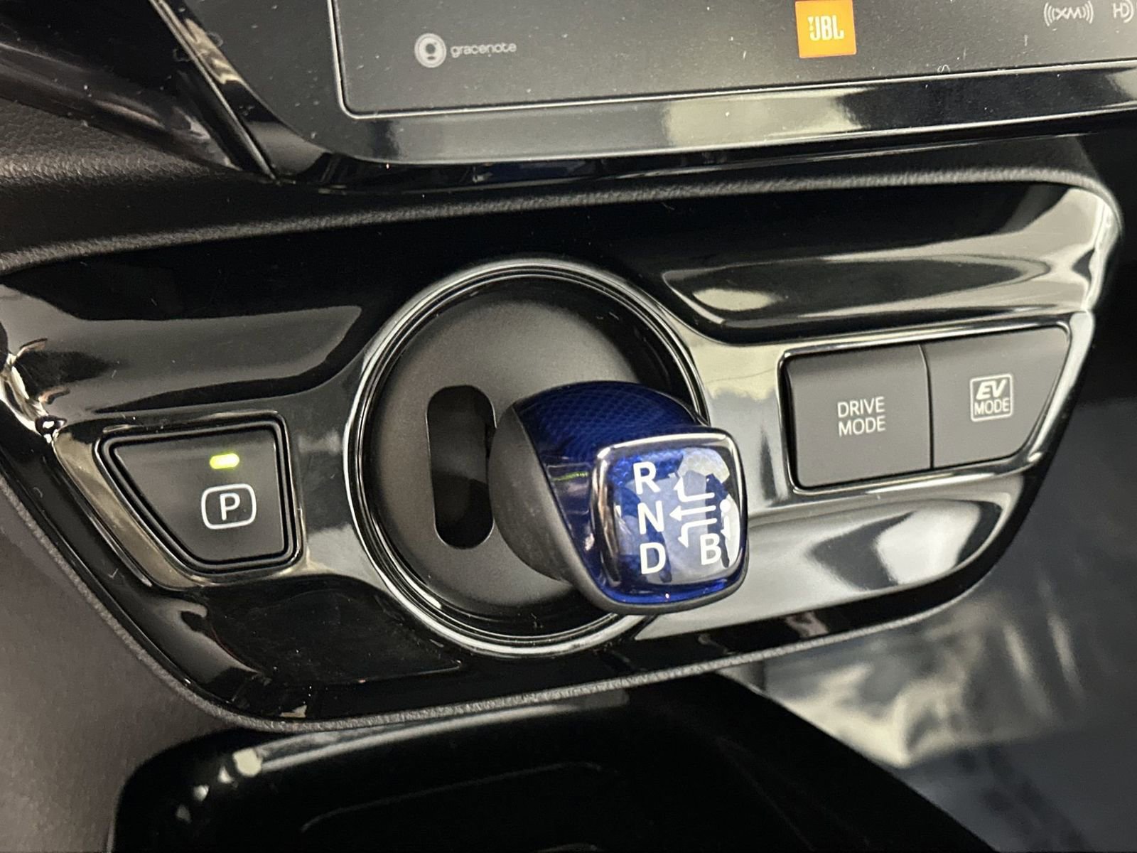 Used 2019 Toyota Prius Limited image 20