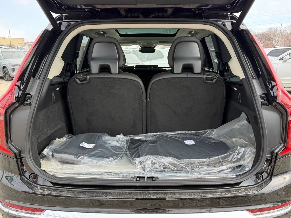 New 2026 Volvo XC90 B6 Ultra w/ Protection Package AWD/4WD image 17
