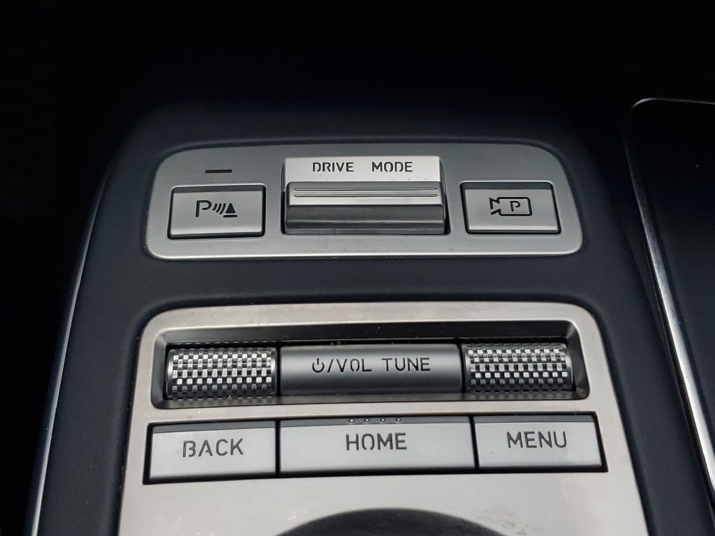 Used 2023 Genesis GV70 2.5T w/ Sport Prestige Package AWD/4WD image 31