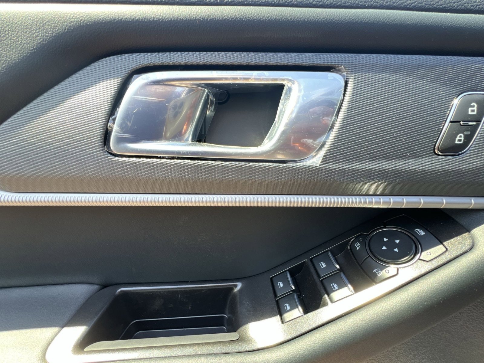 New 2026 Ford Explorer ST-Line image 23