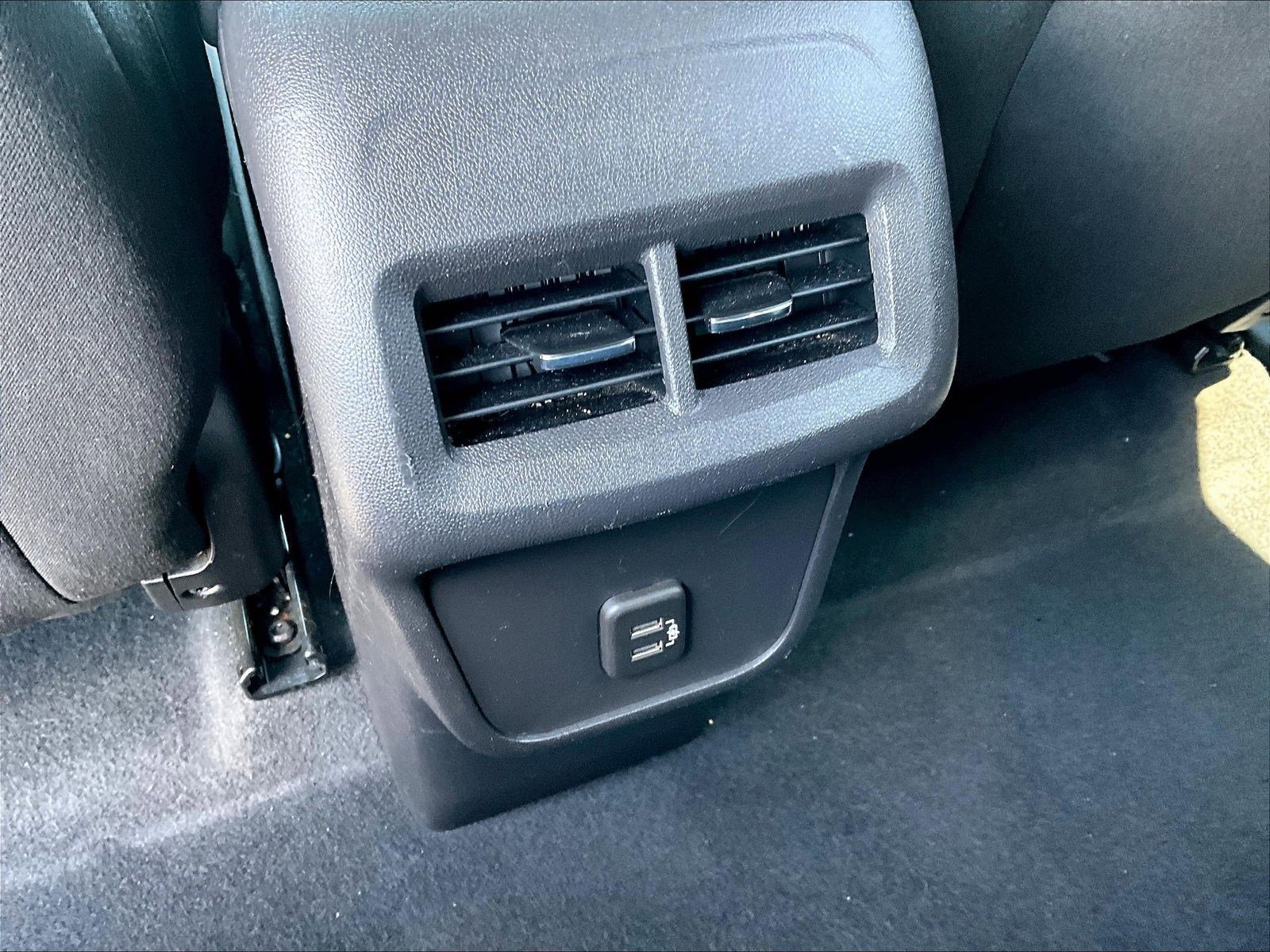 Used 2021 Chevrolet Equinox LS w/ LS Convenience Package FWD image 10