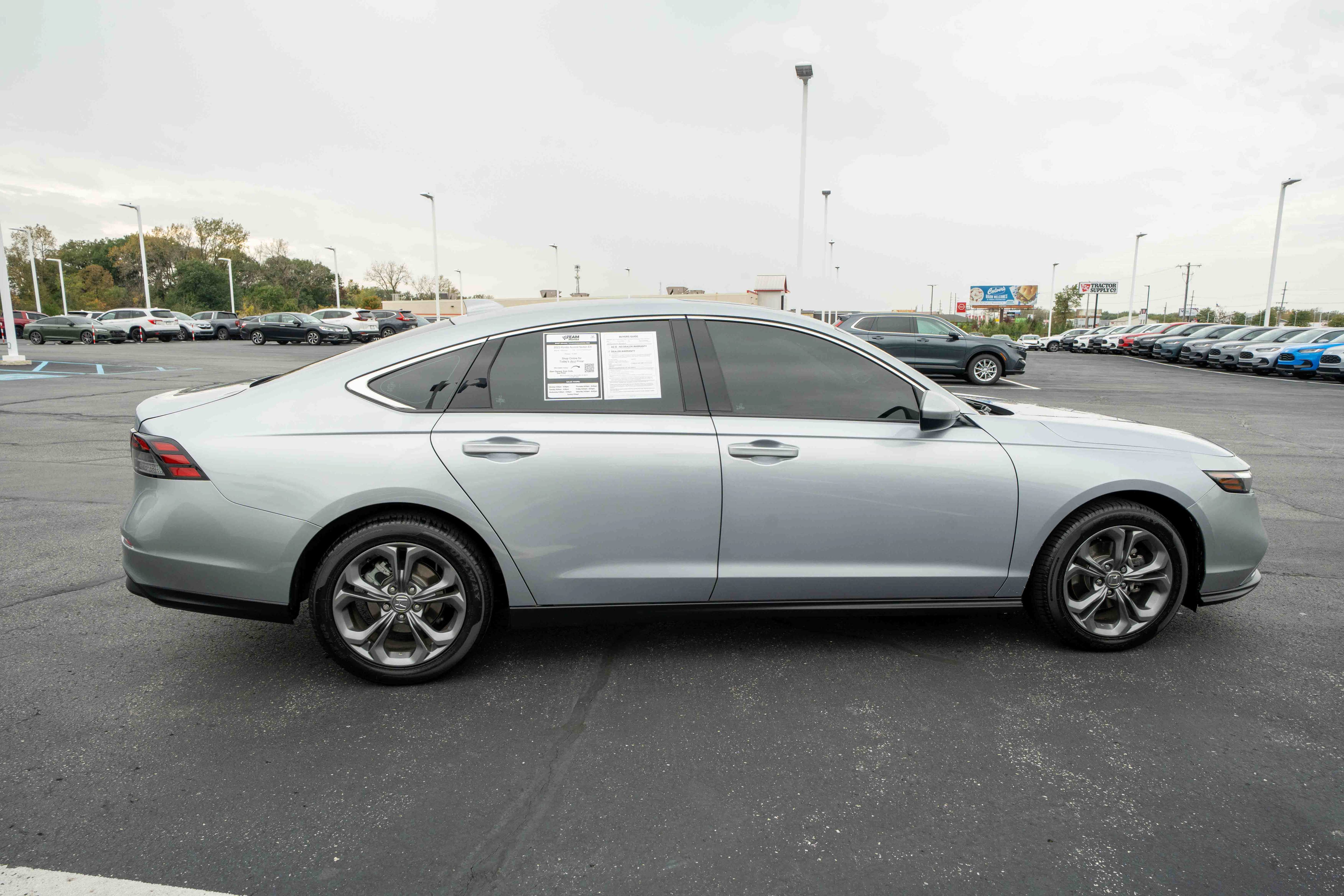 Used 2023 Honda Accord EX image 6