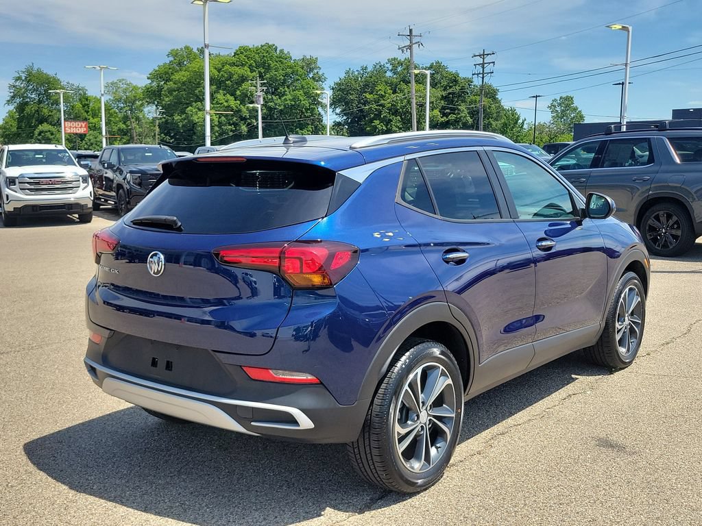 Used 2023 Buick Encore GX Select w/ Safety Package II FWD image 4