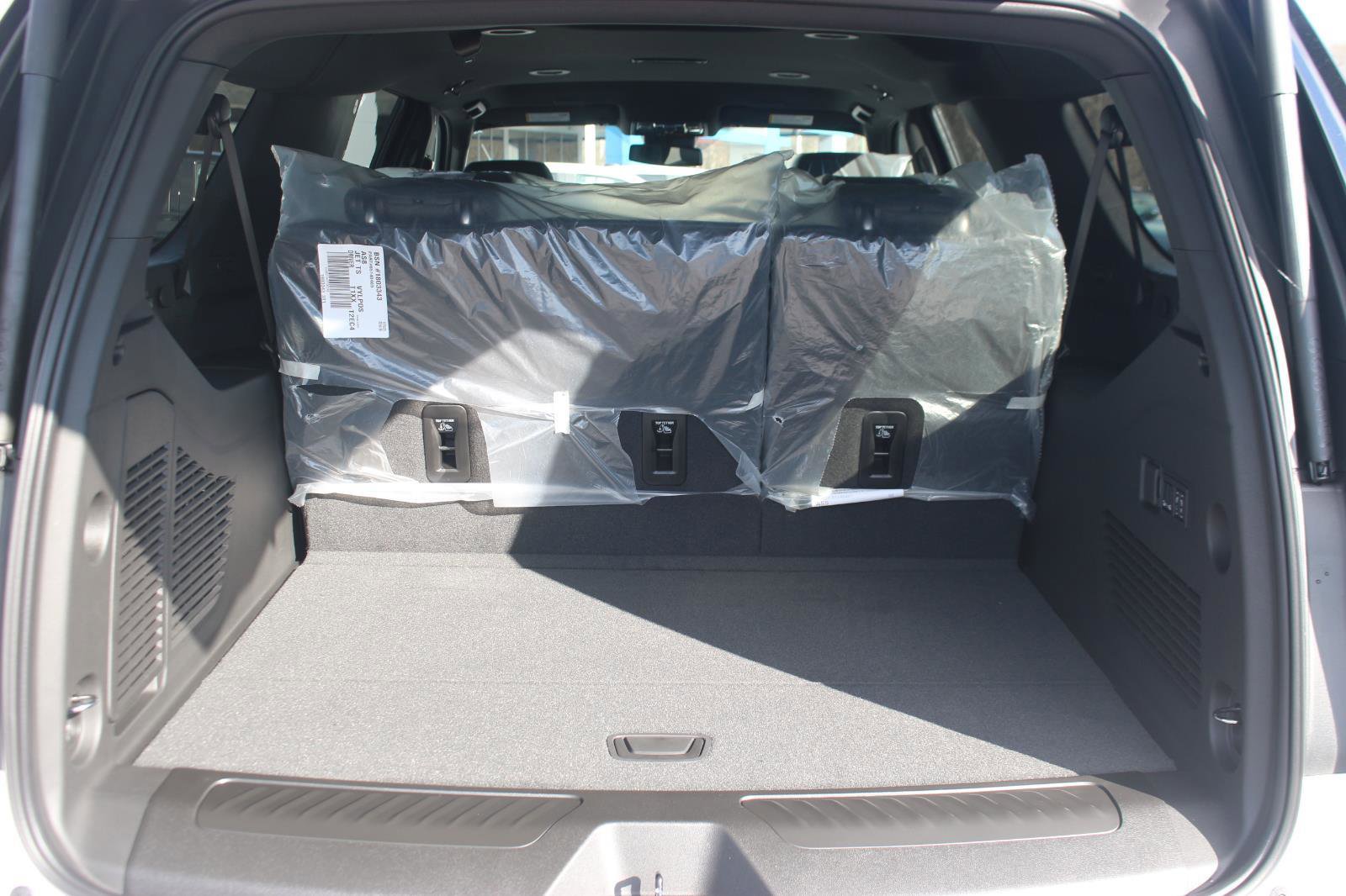 New 2026 Chevrolet Suburban LT w/ Comfort Package image 12