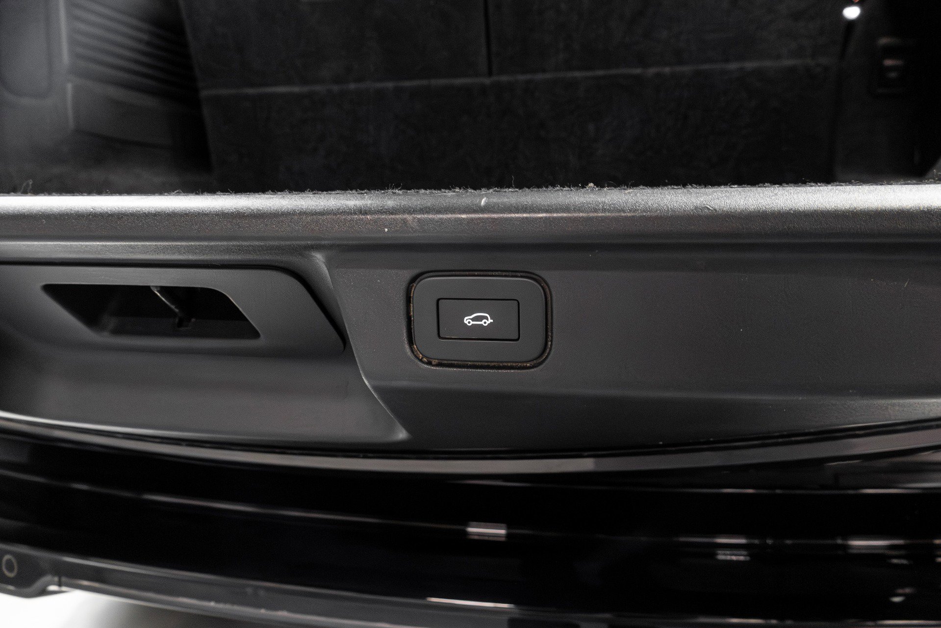 Used 2023 Land Rover Range Rover Long Wheelbase SE image 45