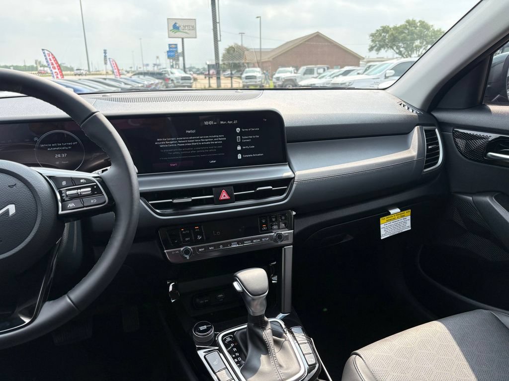 New 2026 Kia Seltos EX FWD image 17