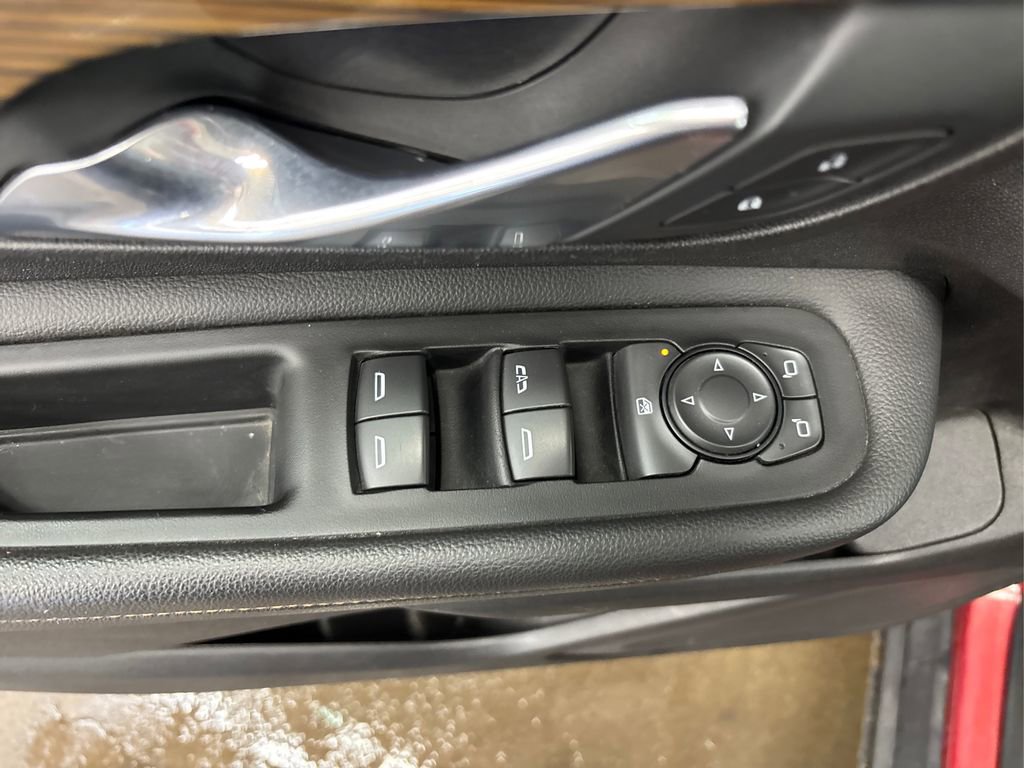 Used 2018 GMC Terrain SLE w/ Driver Convenience Package image 34
