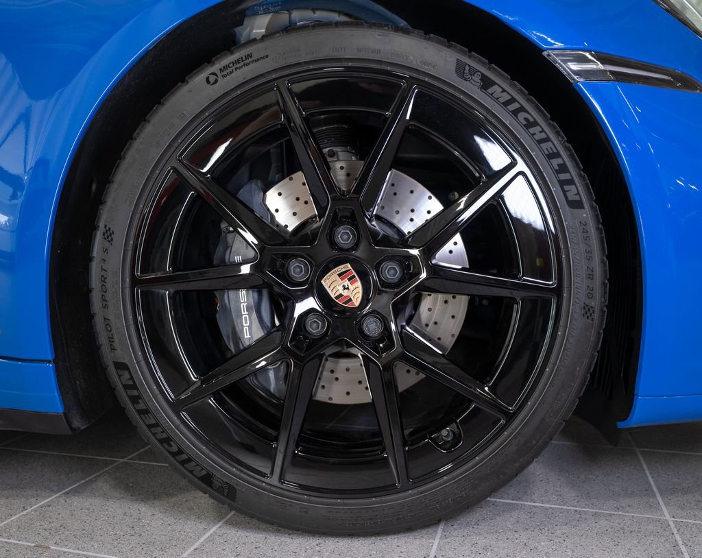 Used 2025 Porsche 911 Carrera RWD image 42