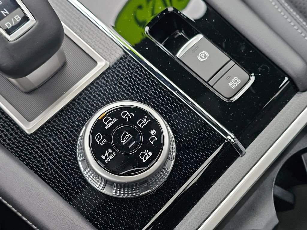 Used 2025 Mitsubishi Outlander SEL Black Edition image 28