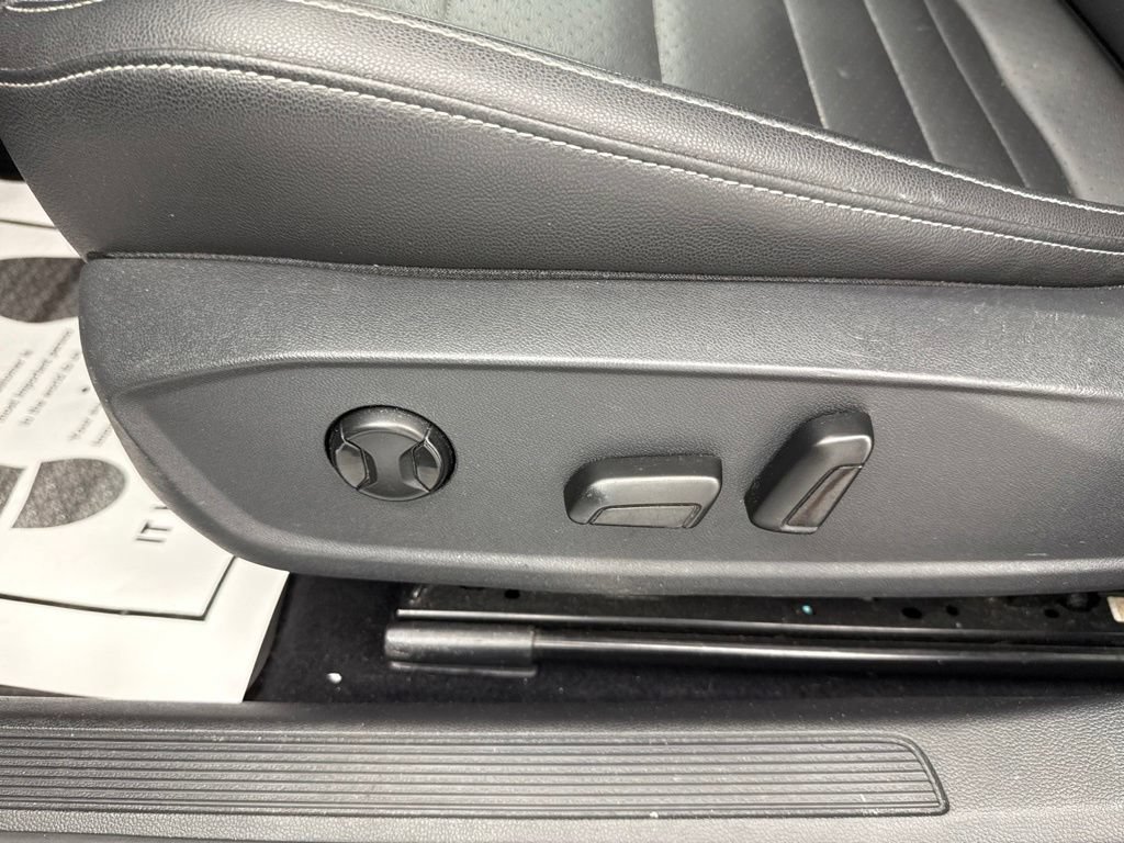 Used 2021 Volkswagen Jetta SE FWD image 18