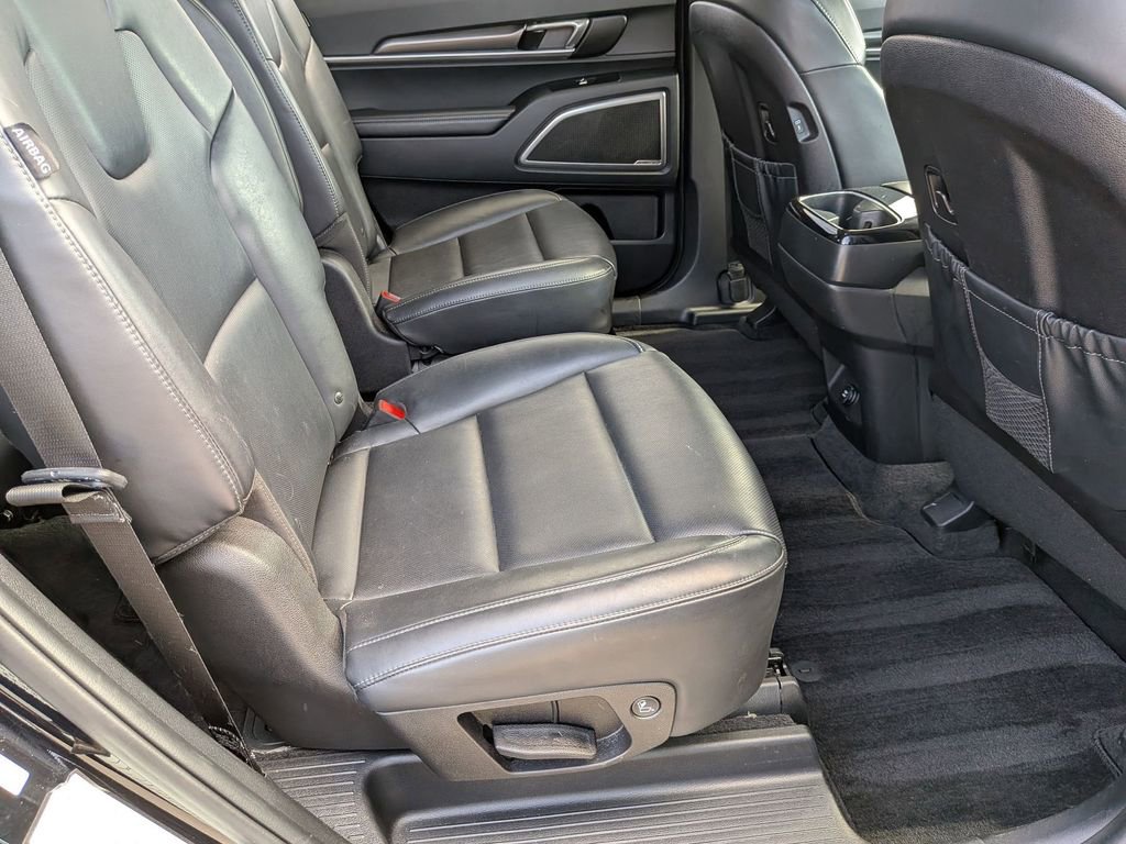 Used 2025 Kia Telluride S FWD image 32