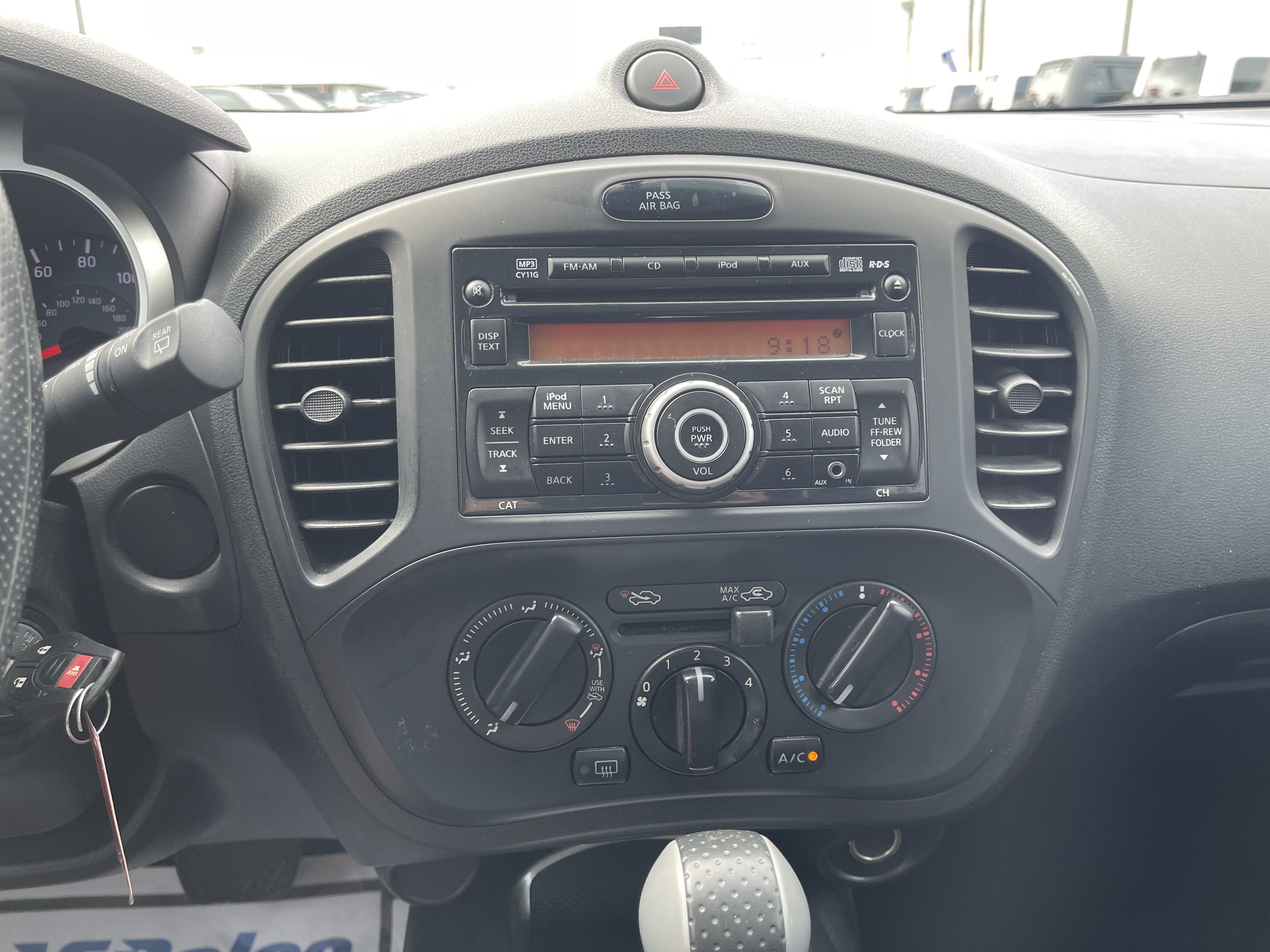 Used 2013 Nissan Juke S FWD image 23
