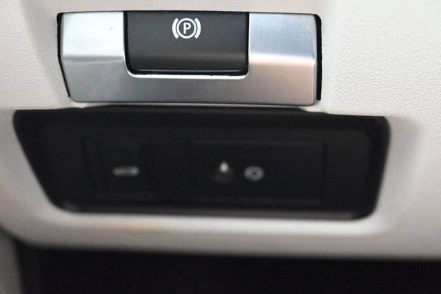 Used 2020 Jaguar XE S RWD image 26