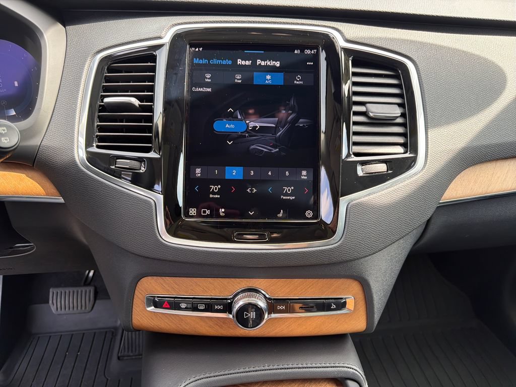 Used 2023 Volvo XC90 B5 Plus w/ Protection Package Premier AWD/4WD image 6
