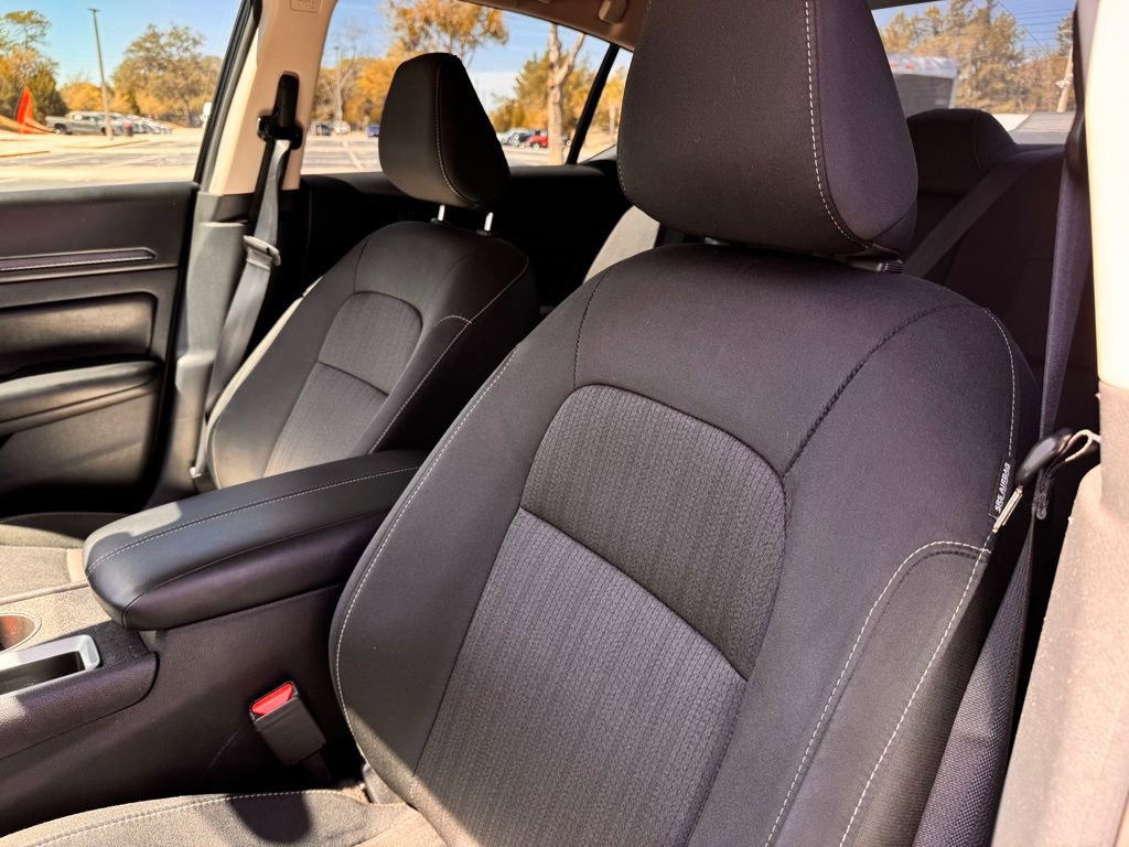 Used 2025 Nissan Altima 2.5 S image 12