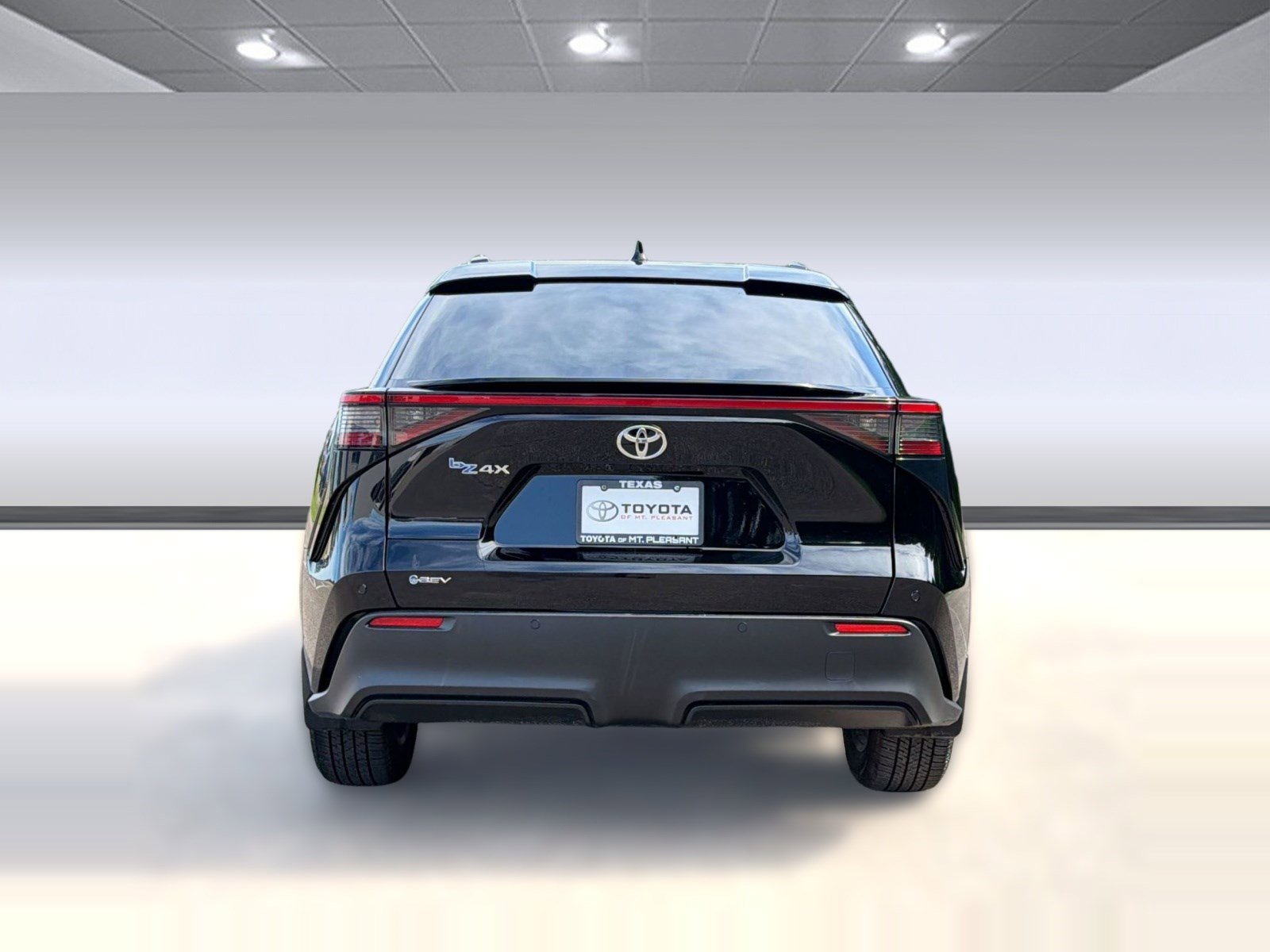 Used 2025 Toyota bZ4X FWD w/ Weather Package image 10
