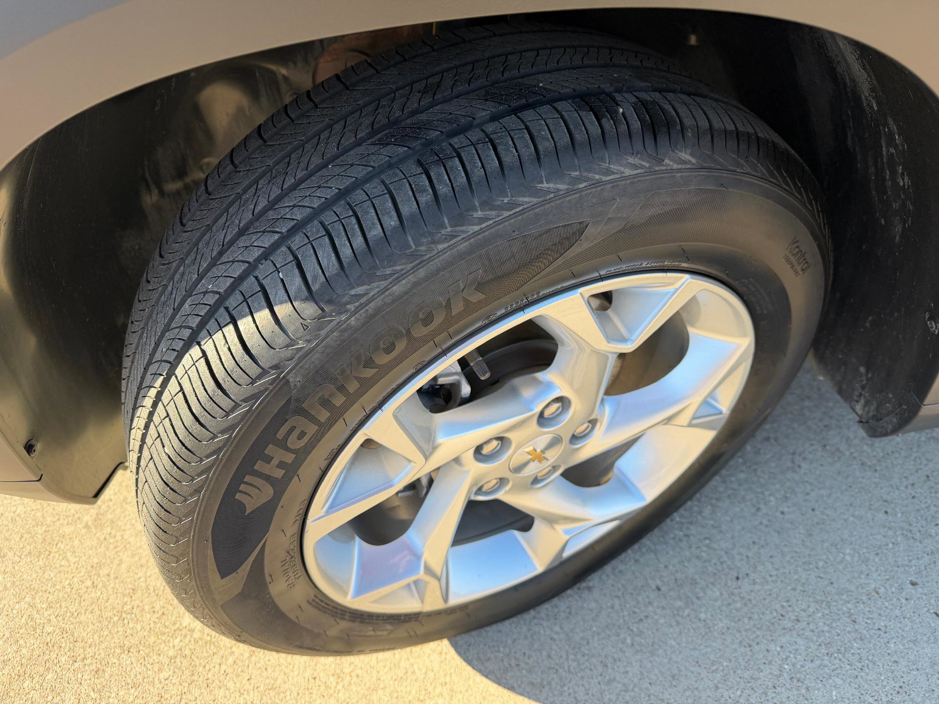 Used 2024 Chevrolet Trax LS w/ LS Convenience Package FWD image 10