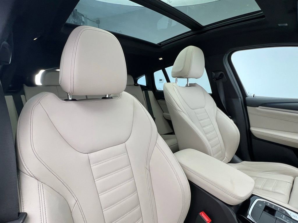 Certified 2024 BMW X4 M40i w/ Premium Package image 7