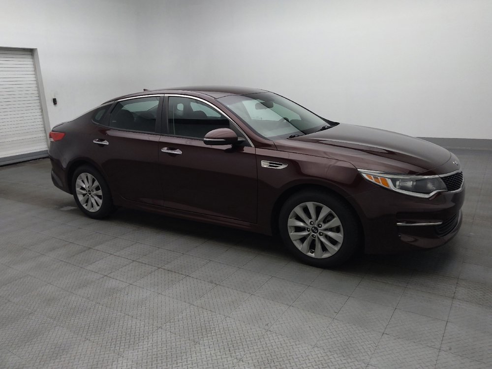 Used 2017 Kia Optima LX w/ Option Group 014 FWD image 11