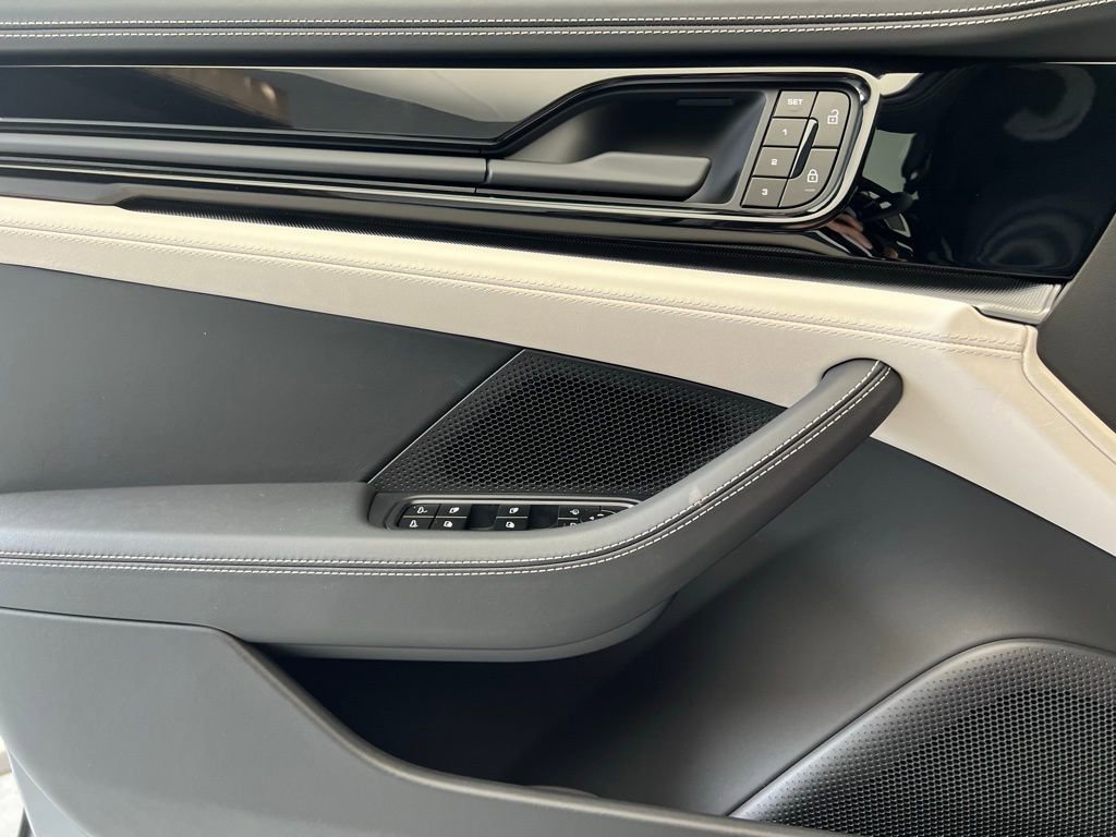 New 2025 Porsche Panamera image 19