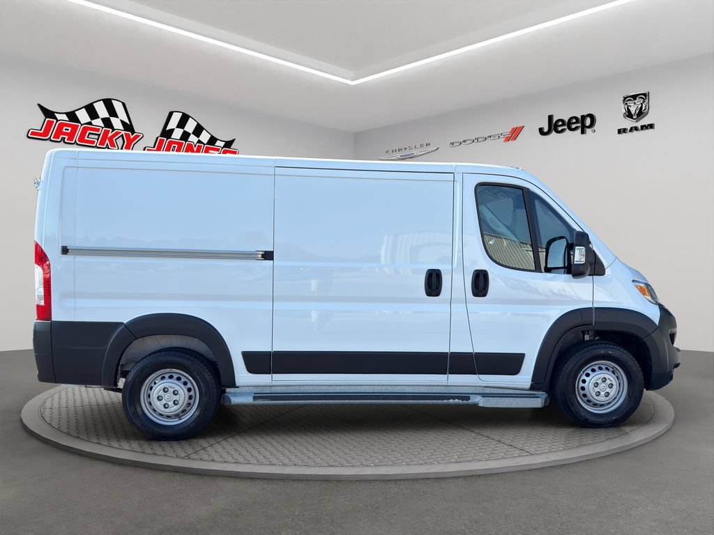 Used 2025 RAM ProMaster 2500 w/ U-Haul Equipment Group FWD image 12