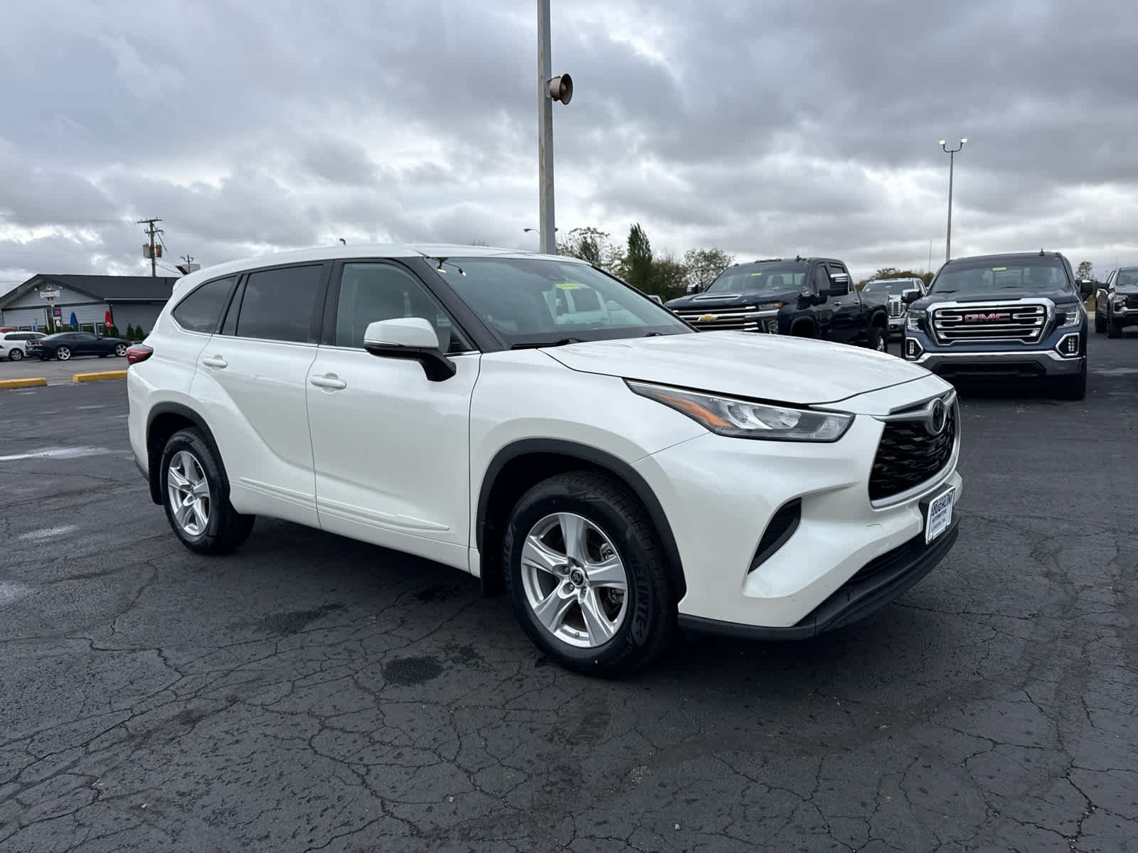Used 2020 Toyota Highlander L AWD/4WD image 7