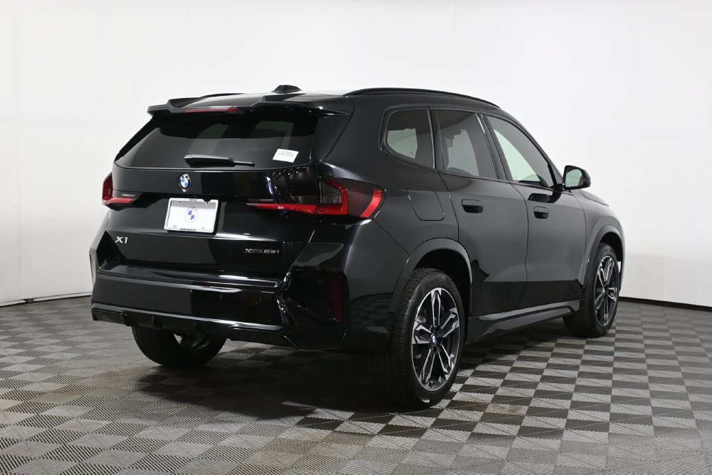 New 2027 BMW X1 xDrive28i AWD/4WD image 7