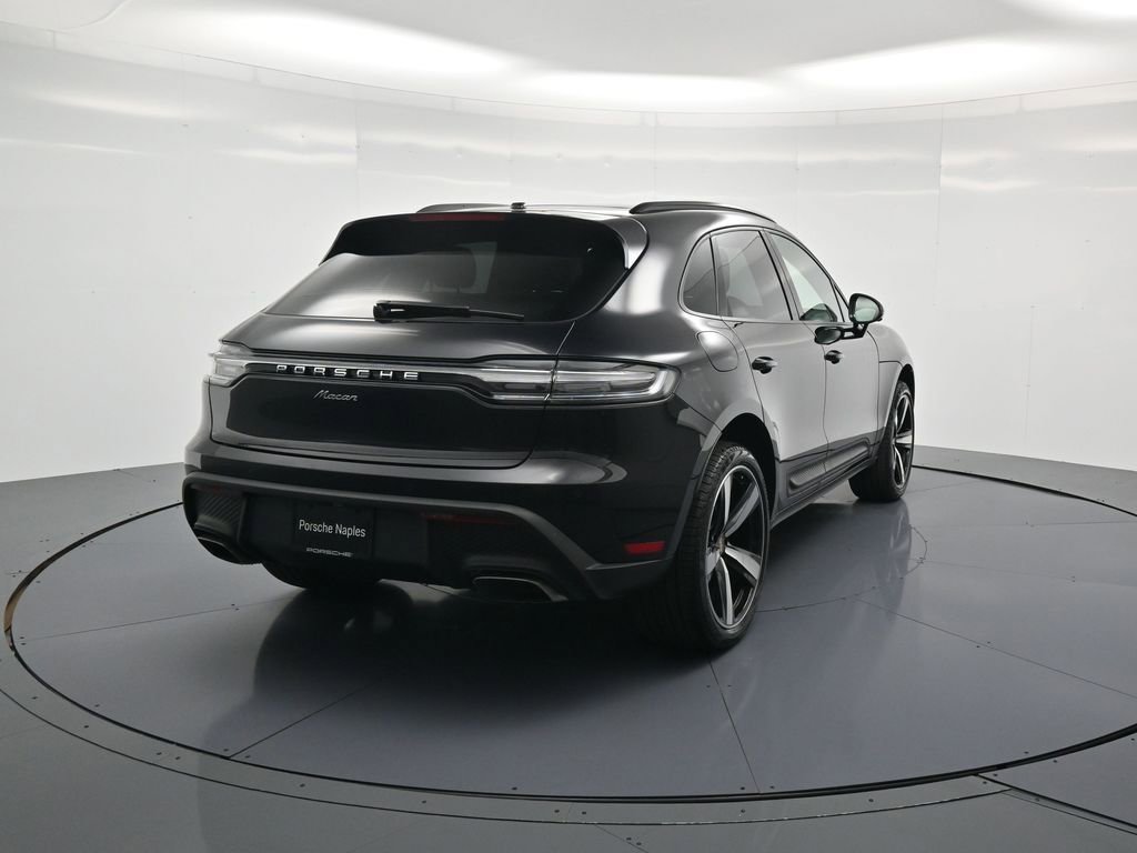 Certified 2026 Porsche Macan AWD/4WD image 27