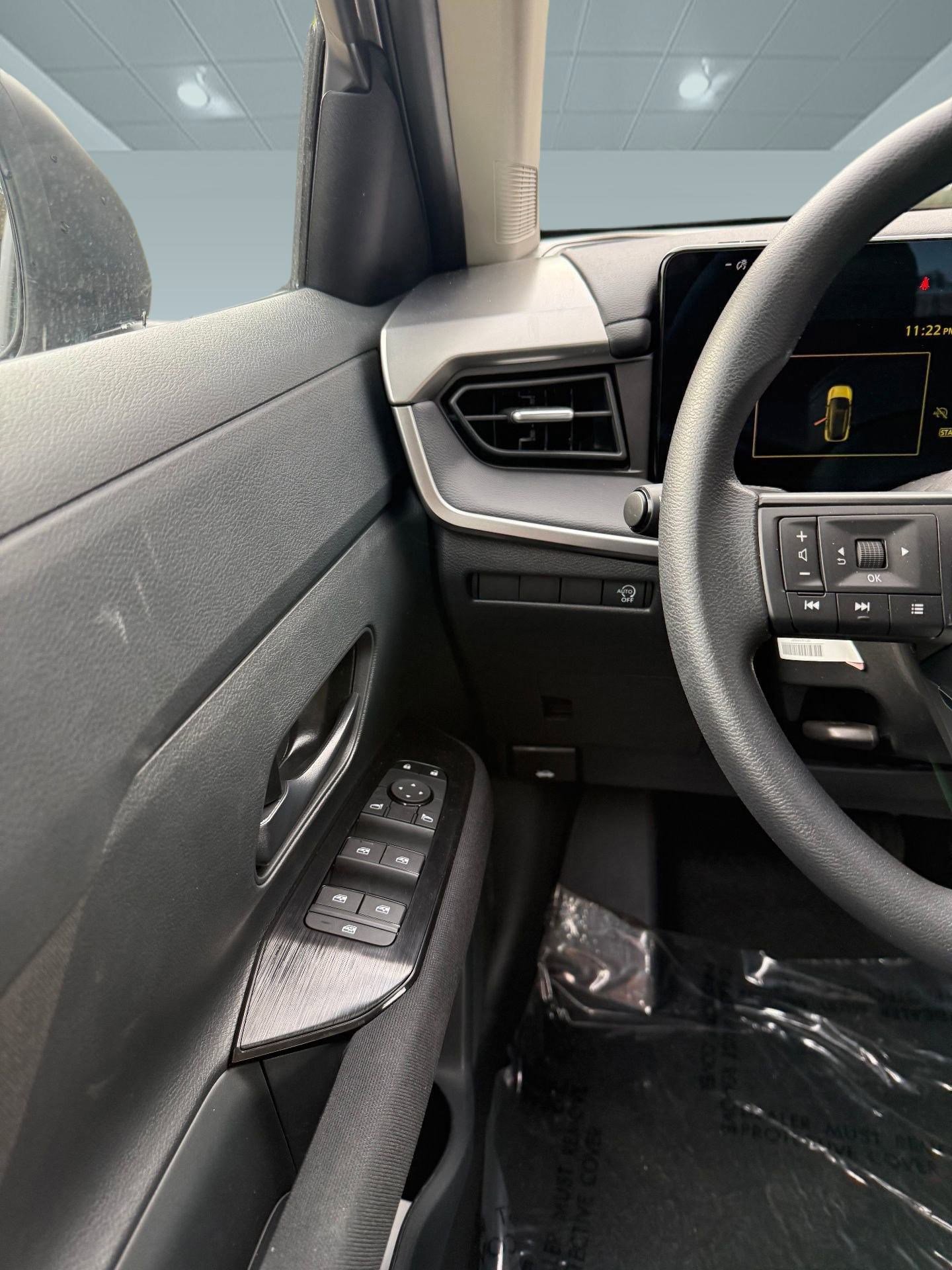 New 2026 Nissan Kicks SR w/ Cold Weather Package image 25