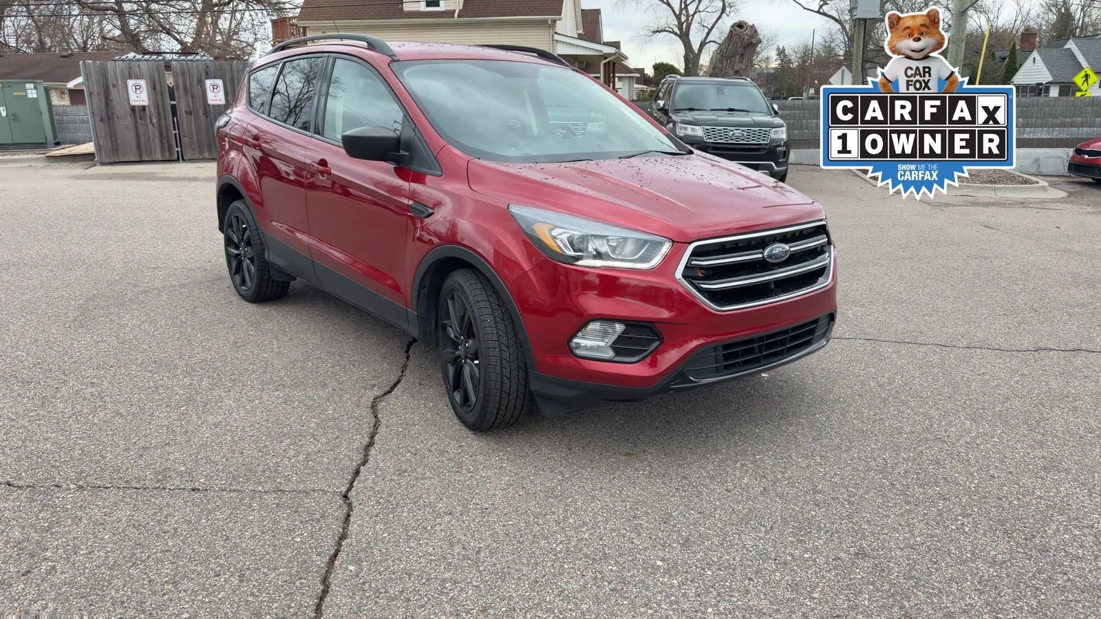 Used 2018 Ford Escape SE w/ SE Sport Appearance Package image 2