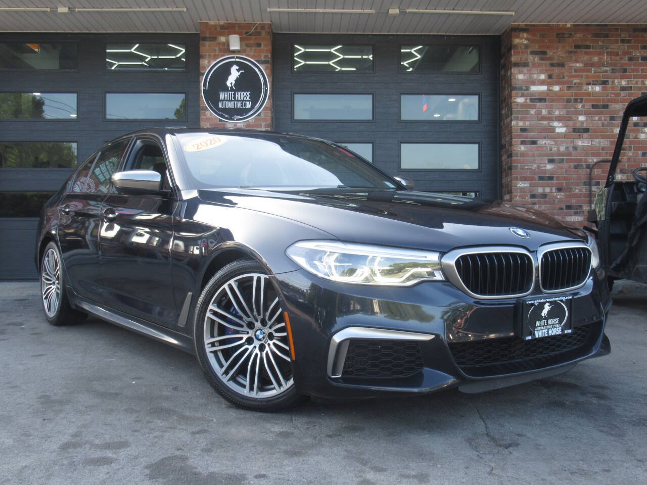 Used 2020 BMW M550i xDrive w/ Premium Package AWD/4WD image 2