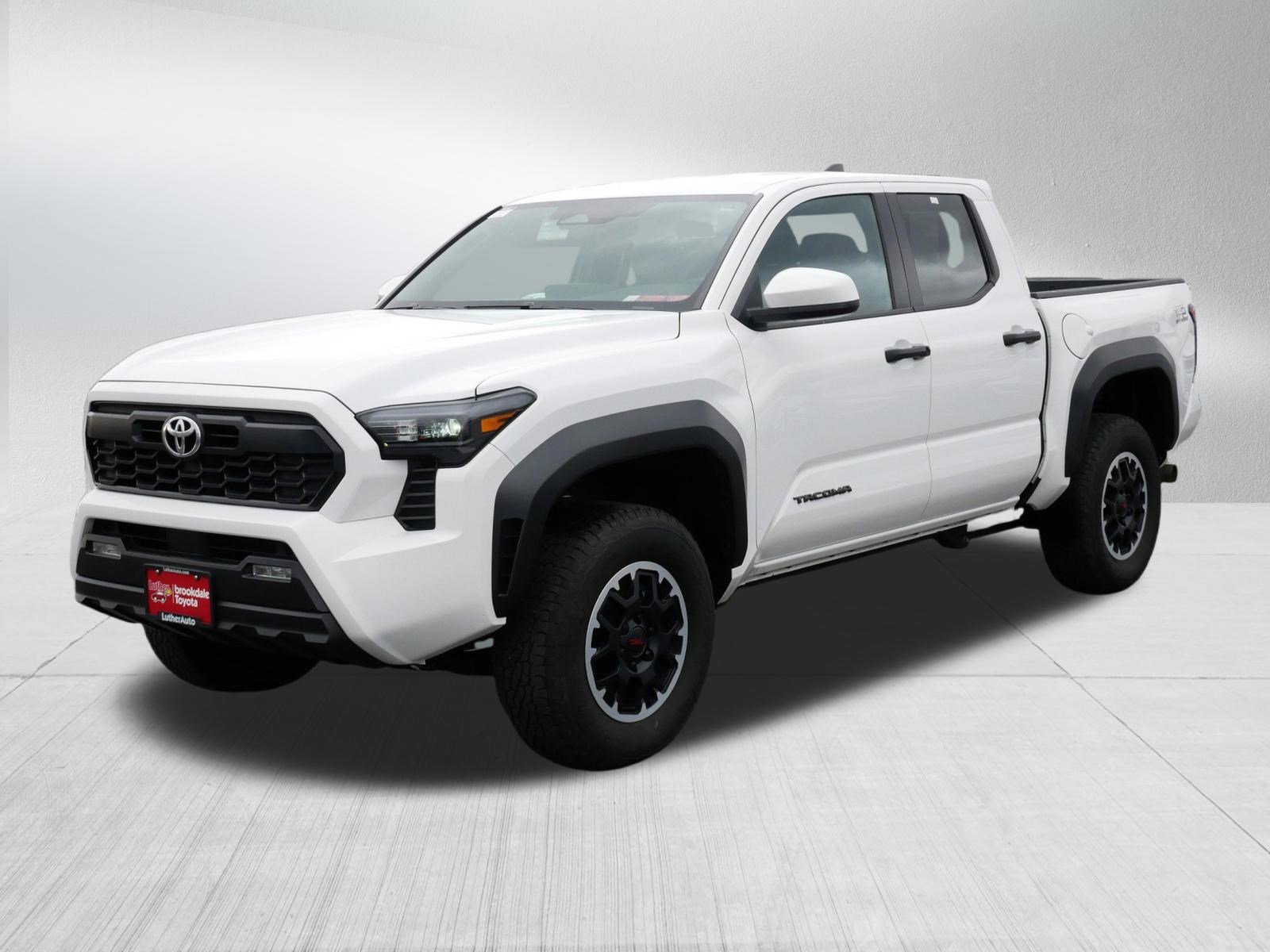 Certified 2024 Toyota Tacoma TRD Off-Road AWD/4WD image 3