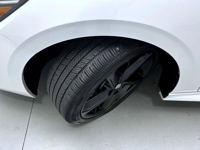 Certified 2023 Nissan Sentra SR w/ Midnight Edition Package FWD image 23