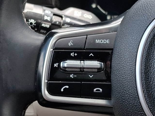 Certified 2023 Kia Sorento SX FWD image 23