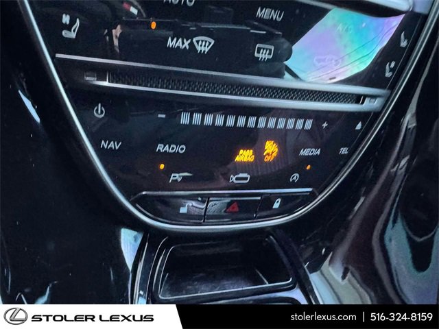 Used 2018 Aston Martin DB11 Coupe image 30