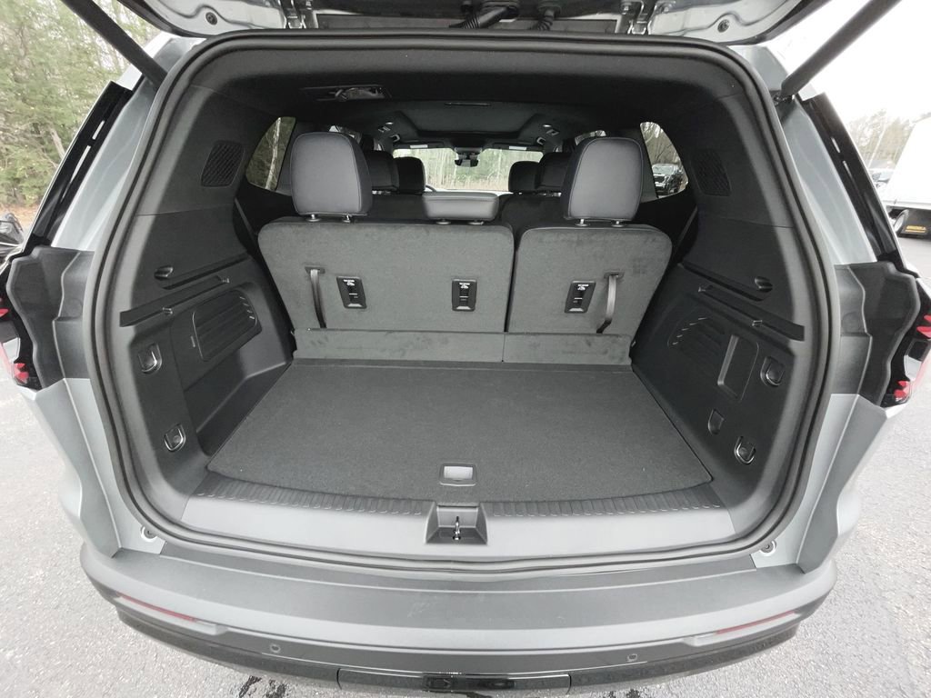 New 2026 GMC Acadia AT4 image 31