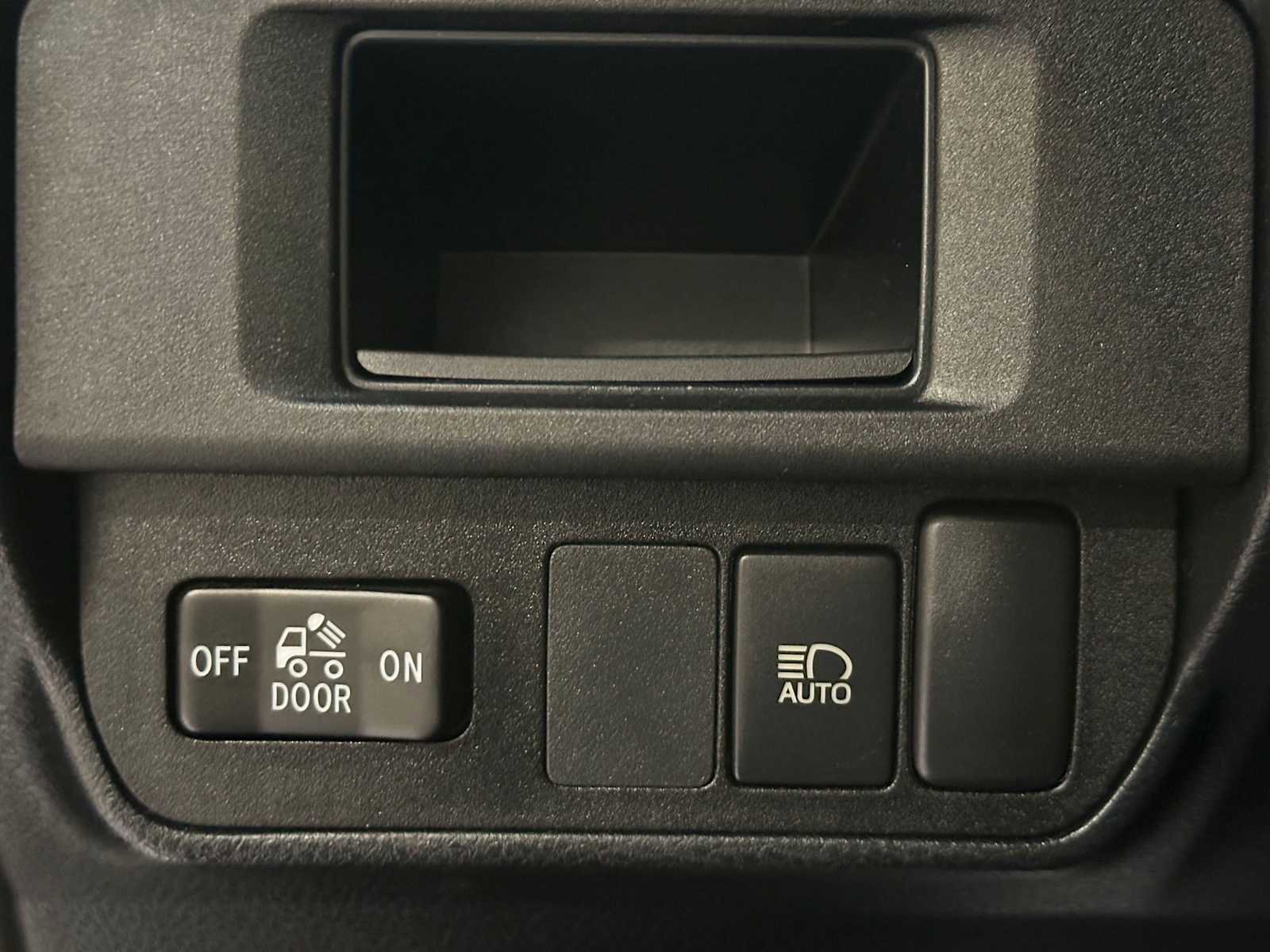 Used 2019 Toyota Tacoma SR5 RWD image 20