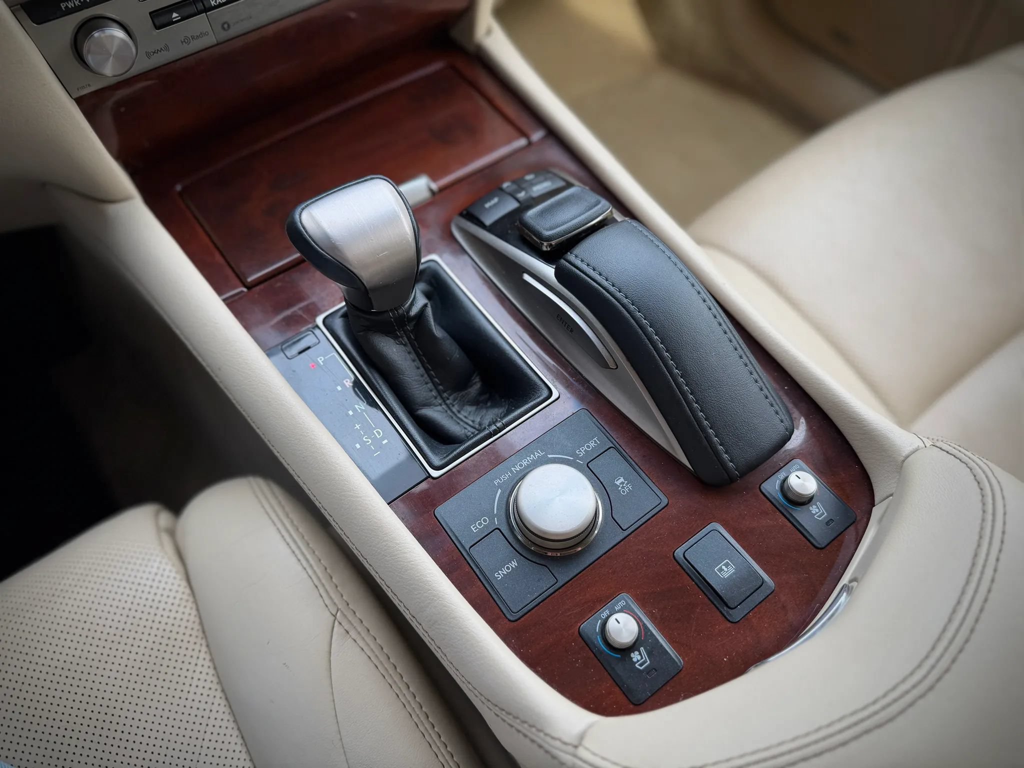 Used 2017 Lexus LS 460 AWD w/ Comfort Package image 20