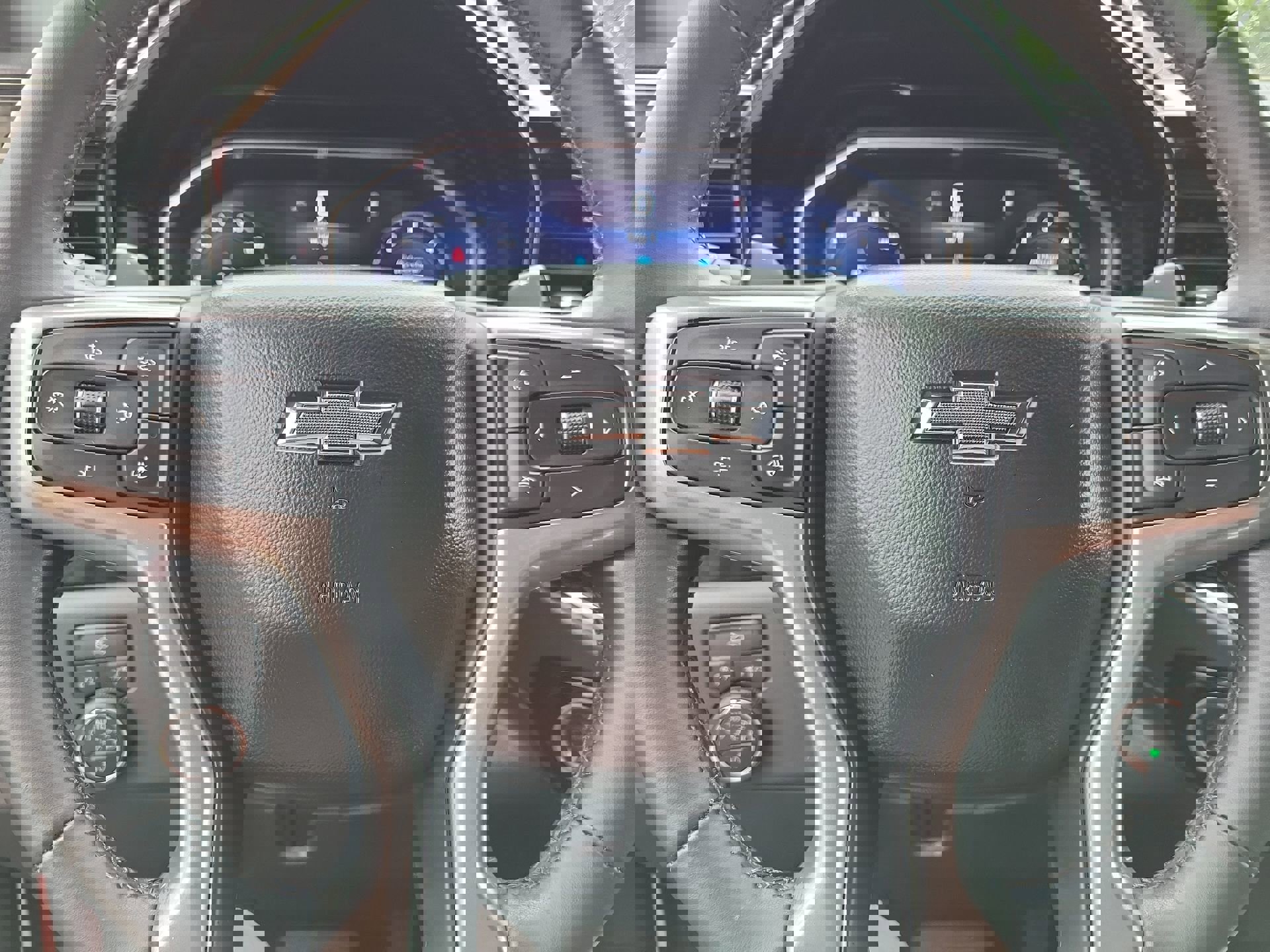 Used 2024 Chevrolet Silverado 1500 LT Trail Boss w/ Convenience Package II image 11