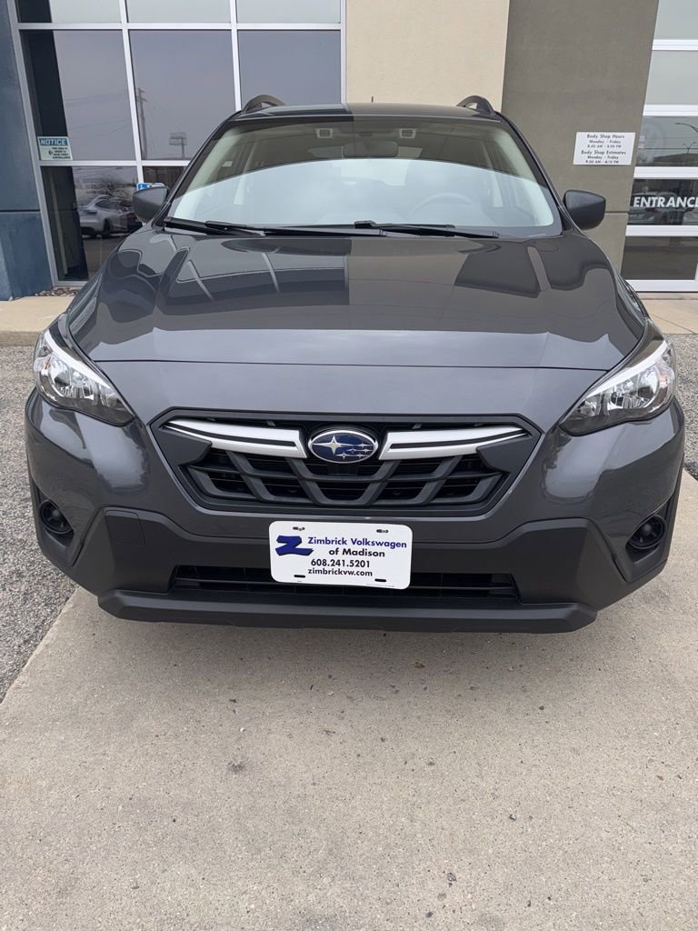 Used 2023 Subaru Crosstrek 2.0i image 3