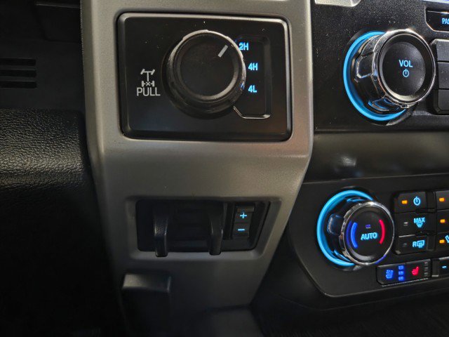 Used 2020 Ford F250 Lariat w/ Chrome Package AWD/4WD image 42