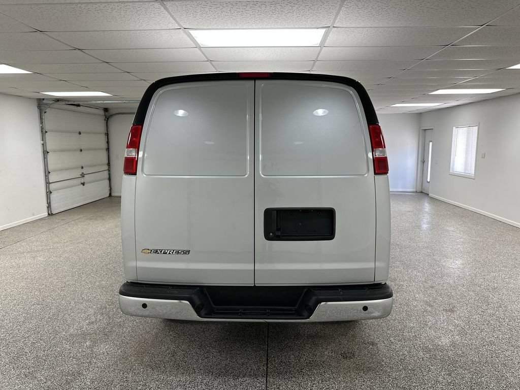 New 2026 Chevrolet Express 3500 Extended w/ Driver Convenience Package RWD image 7