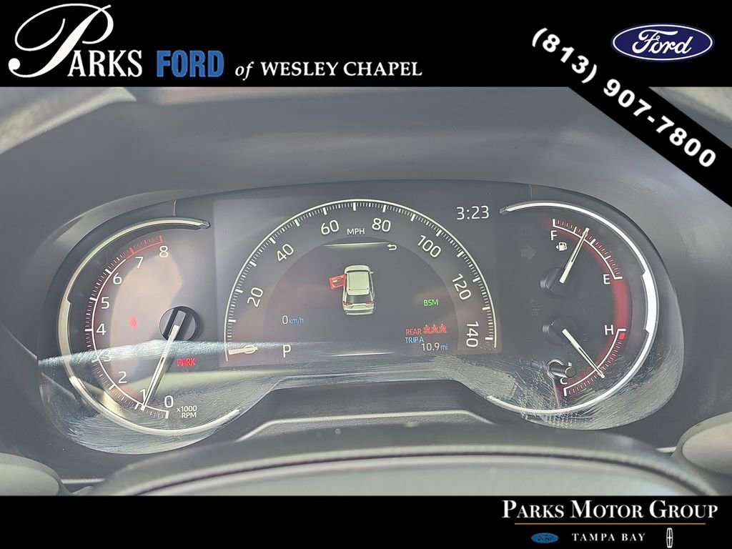 Used 2025 Toyota RAV4 XLE w/ Convenience Package image 32