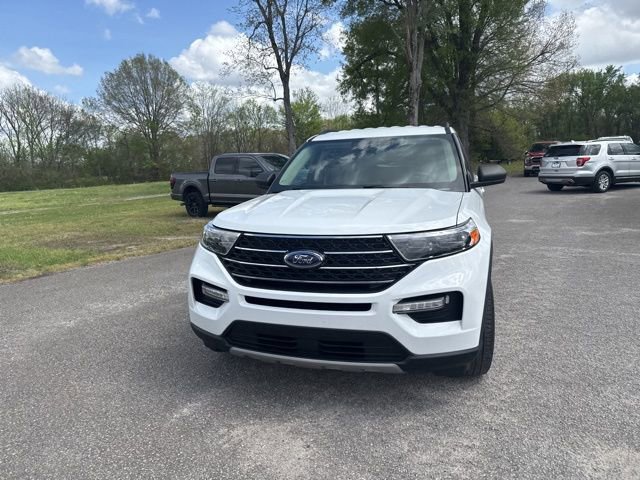 Used 2021 Ford Explorer XLT w/ Equipment Group 202A image 6