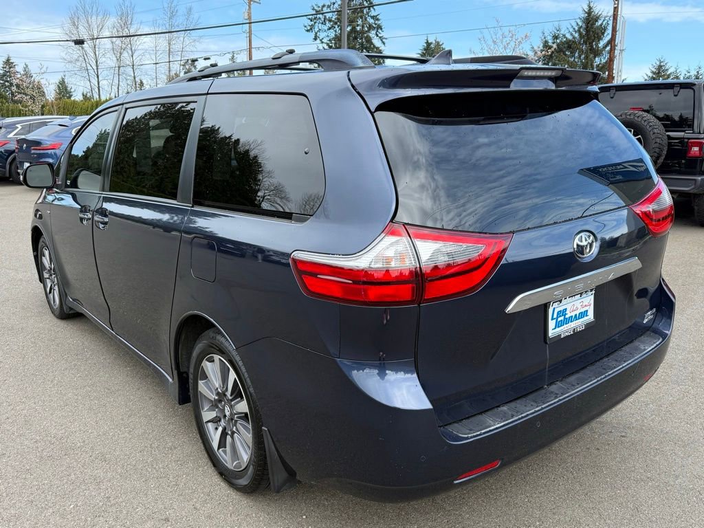 Used 2020 Toyota Sienna Limited Premium AWD/4WD image 3