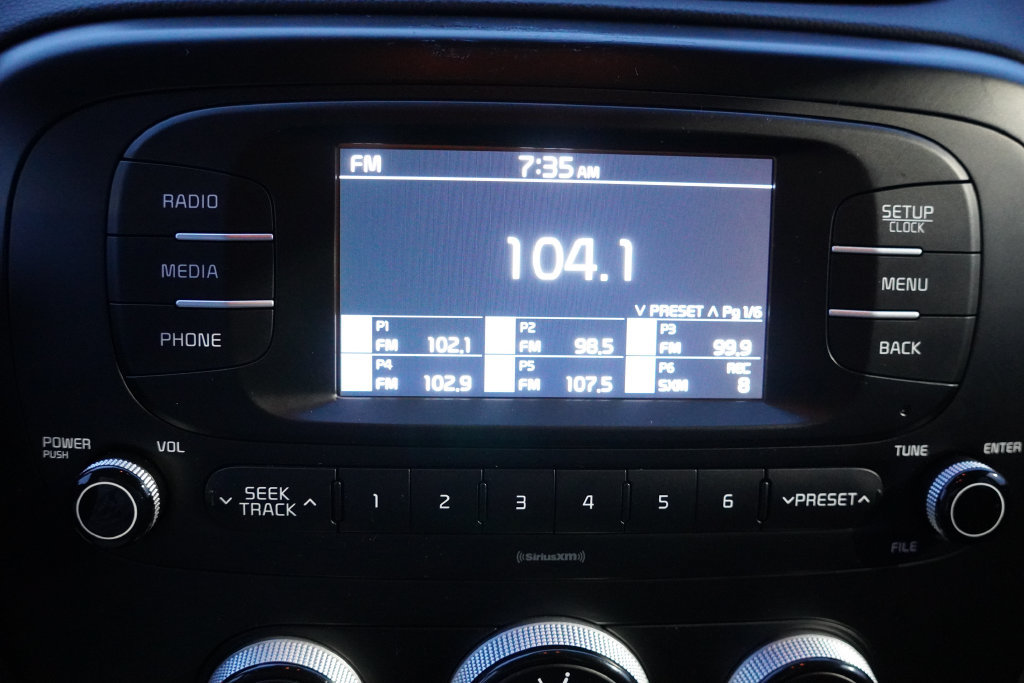 Used 2018 Kia Soul FWD image 23
