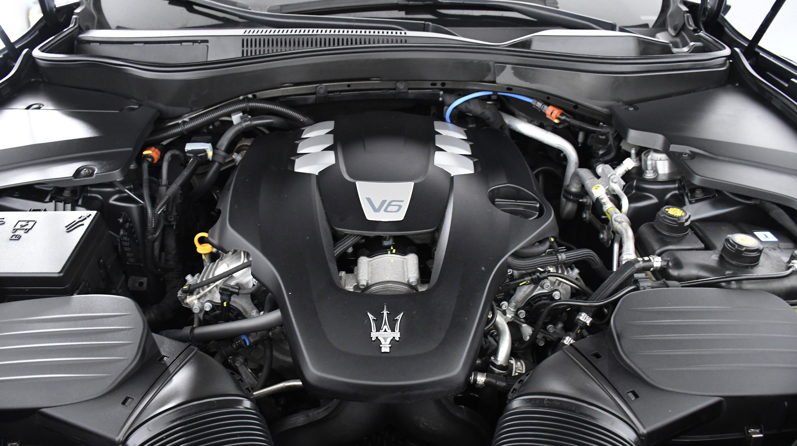 Used 2022 Maserati Levante GT image 37